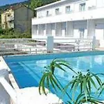 Hotell Ariana