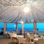 阿里亚纳酒店 酒店