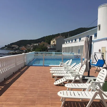 Ariana 3* Marine du Miomo