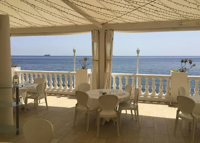 Ariana Hotel Marine du Miomo